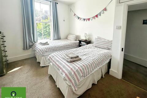 2 bedroom flat to rent, Devonshire Terrace, Kent CT10
