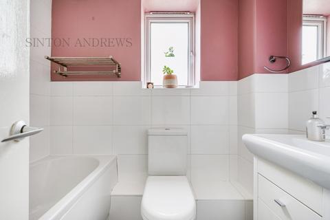 61 Fairlea Place, London, W5 1SP
