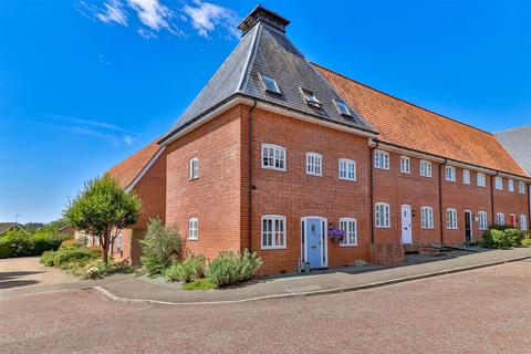 4 bedroom townhouse for sale, Station Yard, Hadleigh, Ipswich, Suffolk, IP7 5TG