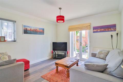 4 bedroom end of terrace house for sale, Station Yard, Hadleigh, IP7