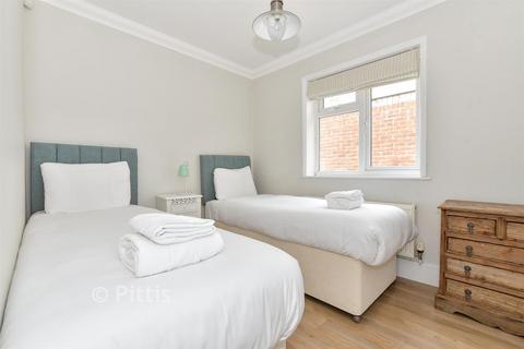 2 bedroom park home for sale, Fort Warden Road, Totland Bay, Isle of Wight