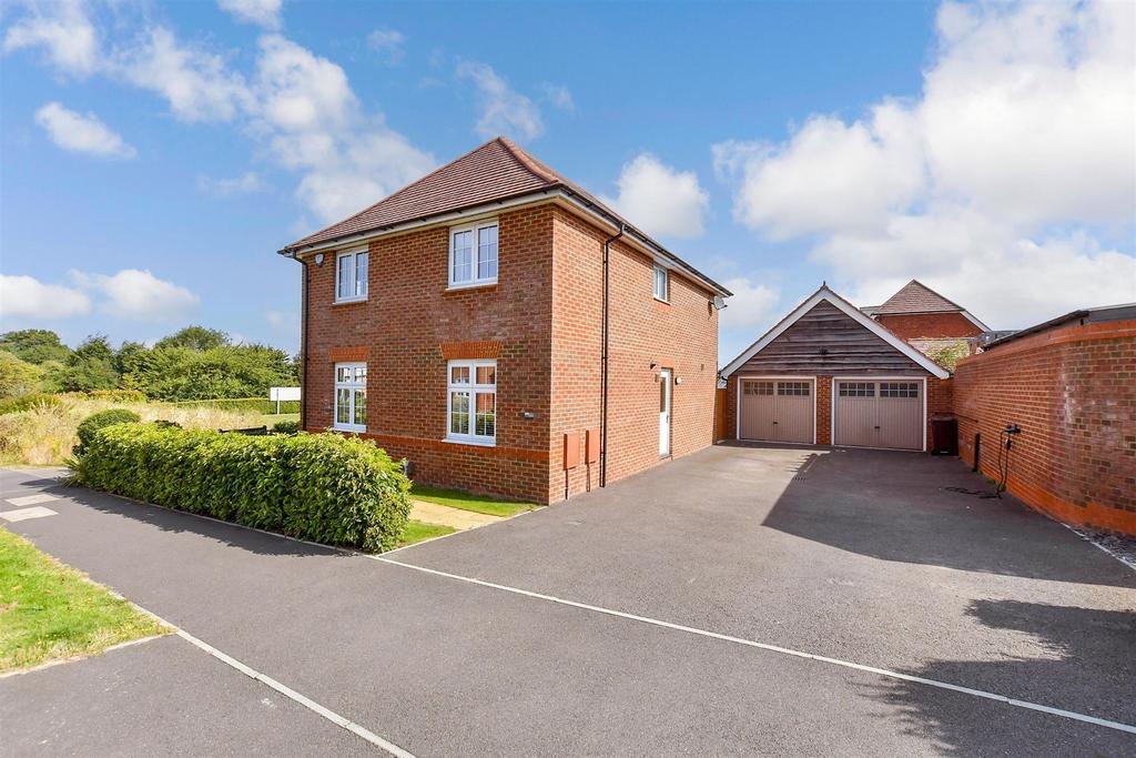 Garage/Driveway