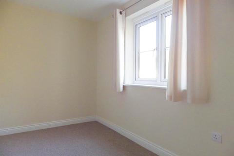 2 bedroom apartment to rent, Mead Lane, Witney OX28