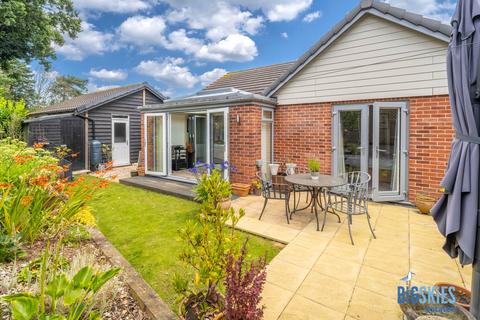 2 bedroom bungalow for sale, Olby Close, Holt, NR25