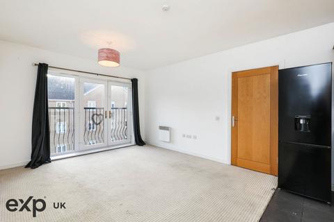 2 bedroom flat for sale, Wyncliffe Gardens, Cardiff CF23