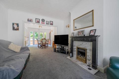 5 bedroom semi-detached house for sale, New Road, Abbey Wood