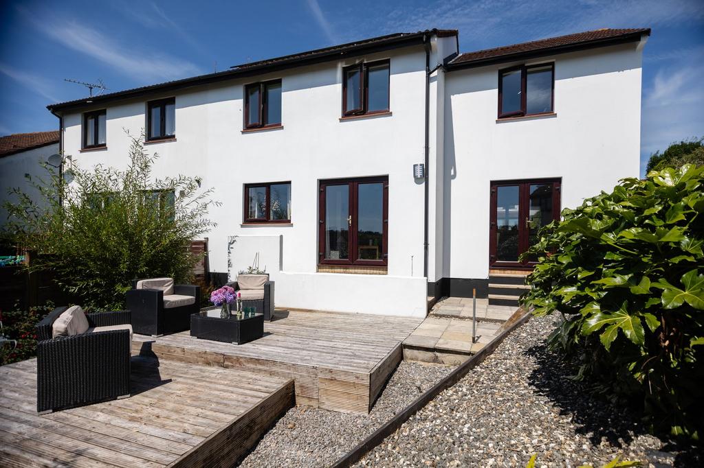 Access to Garden from Lounge and Kitchen