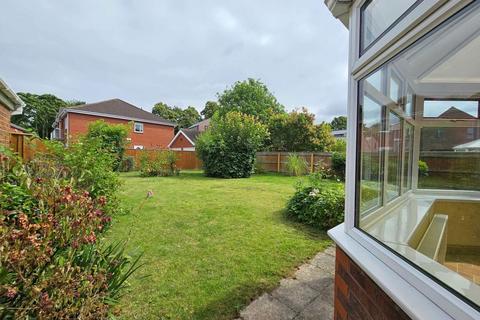 undefined, College Street, Grimsby DN34