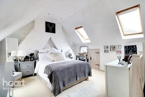 69 Madan Road, Westerham, TN16 1DX