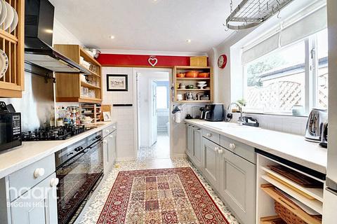 69 Madan Road, Westerham, TN16 1DX