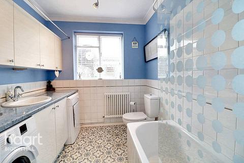 69 Madan Road, Westerham, TN16 1DX