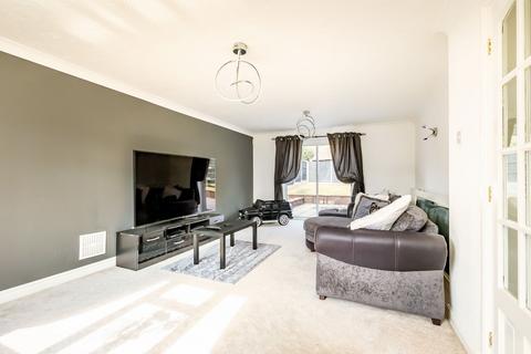 19 Canters Leaze, Wickwar, Wotton-under-edge, GL12 8LX