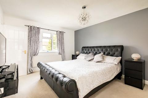 19 Canters Leaze, Wickwar, Wotton-under-edge, GL12 8LX