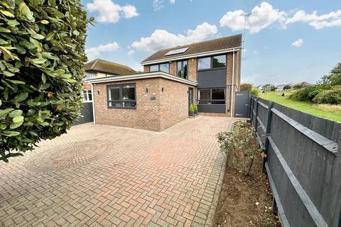 6 bedroom detached house for sale, Glynn Road, Peacehaven, BN10 8AT