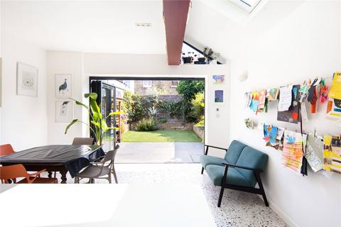 28 Daubeney Road, London, E5 0EF
