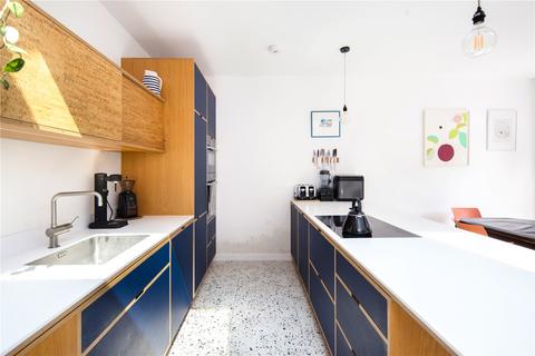 28 Daubeney Road, London, E5 0EF