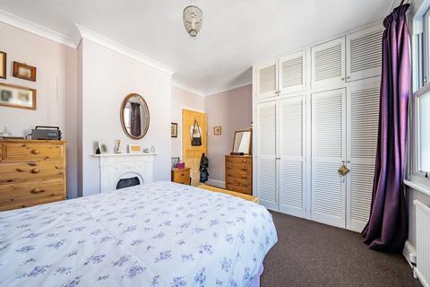 44 Albert Road, Addlestone, KT15 2PX