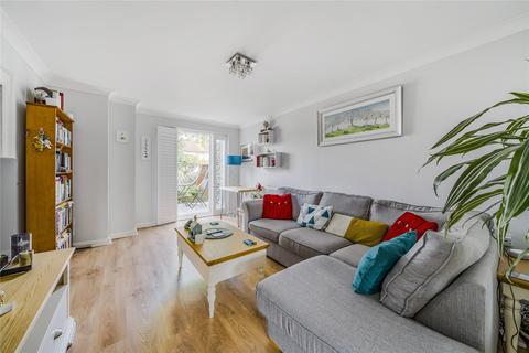 20 Yeend Close, West Molesey, KT8 2NY