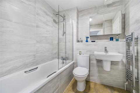 20 Yeend Close, West Molesey, KT8 2NY