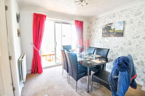 27 Grasmere Close, Eastbourne, BN23 8JE