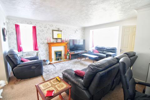 27 Grasmere Close, Eastbourne, BN23 8JE