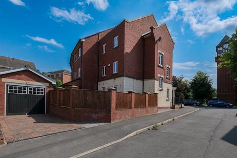 5 bedroom end of terrace house for sale, Castle Lodge Avenue, Leeds, LS26