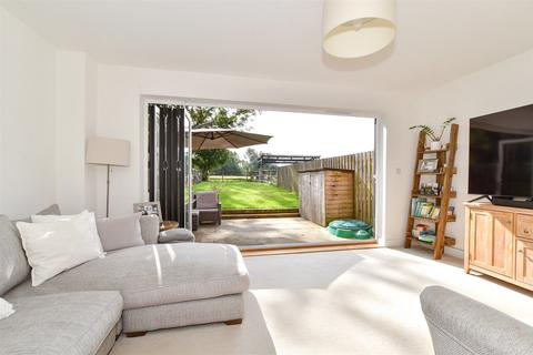 3 bedroom terraced house for sale, Woodlands Edge, Handcross, Haywards Heath, West Sussex