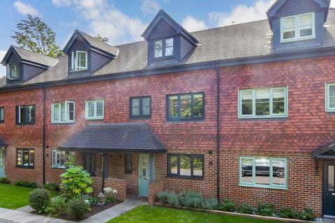 3 bedroom terraced house for sale, Woodlands Edge, Handcross, Haywards Heath, West Sussex