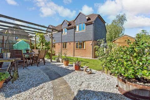 4 bedroom detached house for sale, Oasthouse Field, Ivychurch, Romney Marsh, Kent