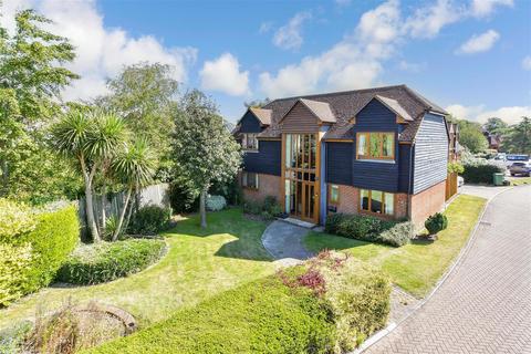 4 bedroom detached house for sale, Oasthouse Field, Ivychurch, Romney Marsh, Kent