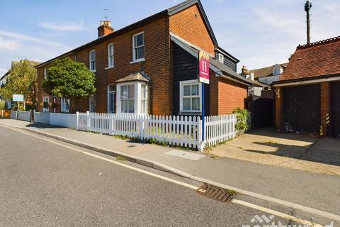 3 bedroom semi-detached house to rent, Old Road, Frinton-on-Sea CO13