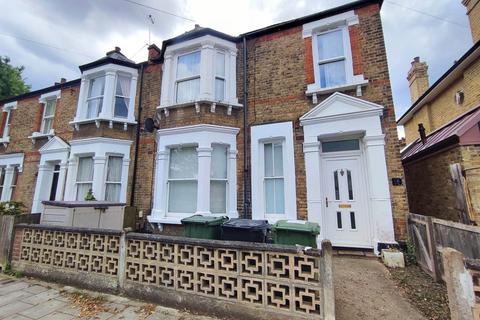 122a Manor Lane, London, SE12 8LR