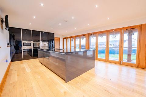 7 bedroom detached house for sale, Llandevaud, Newport, NP18