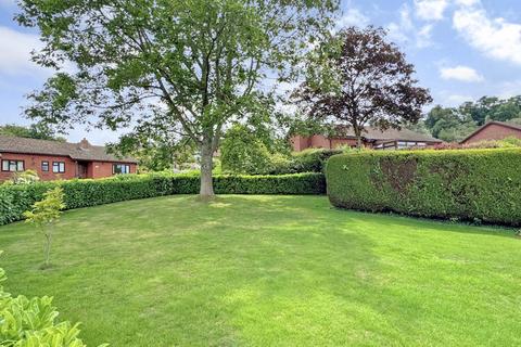 4 bedroom detached house for sale, Cefnllys Lane, Llandrindod Wells, LD1