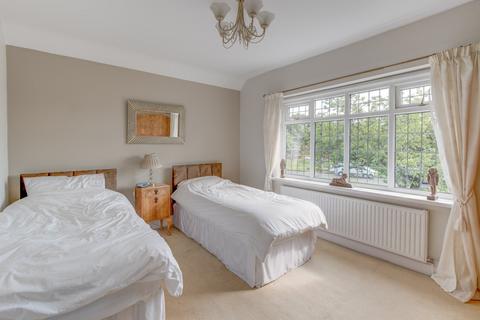 273 Barnes Hill, Birmingham, B29 5TX