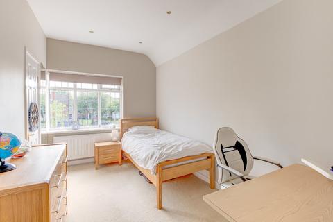 273 Barnes Hill, Birmingham, B29 5TX