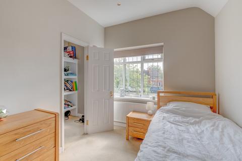 273 Barnes Hill, Birmingham, B29 5TX