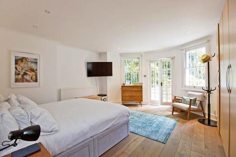 4 bedroom flat to rent, Adamson Road, Swiss Cottage, NW3