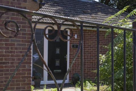 10 Coldharbour Road, Woking, GU22 8SN