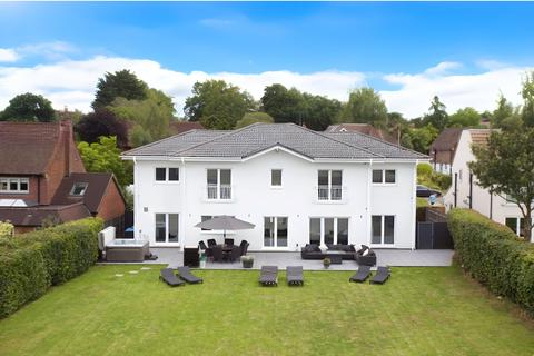 4 bedroom detached house for sale, Park Road, Oxted, RH8