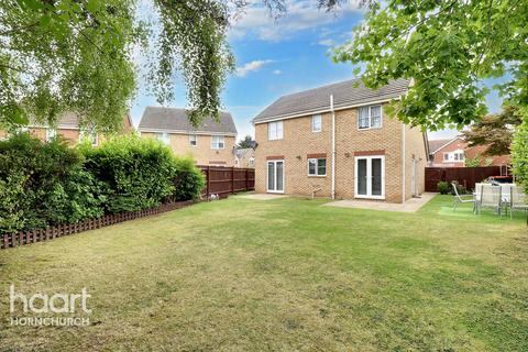 56 Bancroft Chase, Hornchurch, RM12 4DR