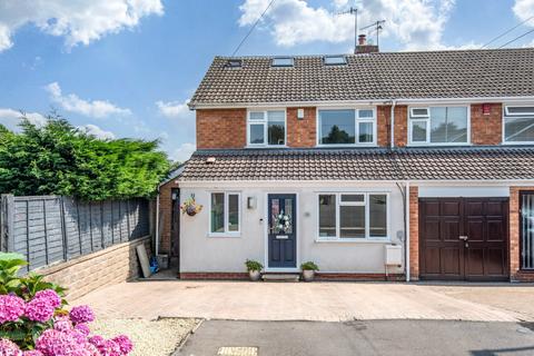 30 Martin Close, Bromsgrove, B61 7BW