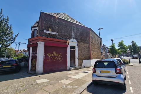 4 bedroom end of terrace house for sale, St Ann's Road, London N15