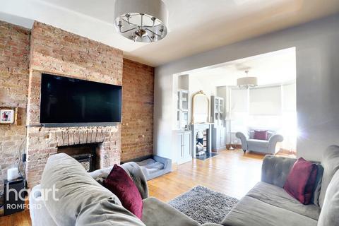 22 Como Street, Romford, RM7 7DJ