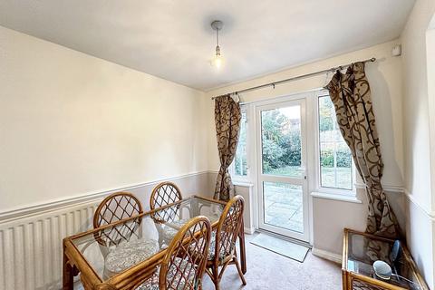 3 bedroom link detached house for sale, Kensington Way, Borehamwood, WD6