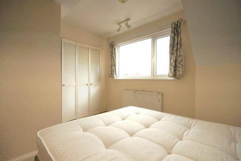 1 bedroom flat to rent, Eastcote Lane, Harrow HA2