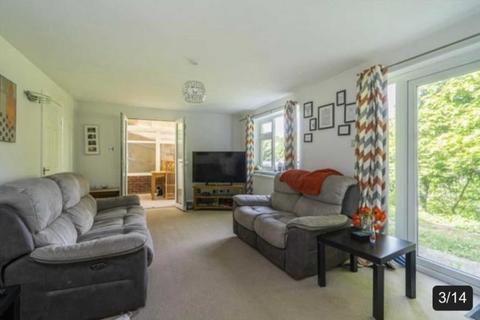 4 bedroom detached house to rent, High Wycombe HP12