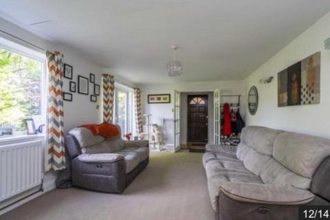 4 bedroom detached house to rent, High Wycombe HP12