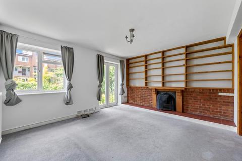 4 bedroom flat for sale, Clissold Crescent, London, N16