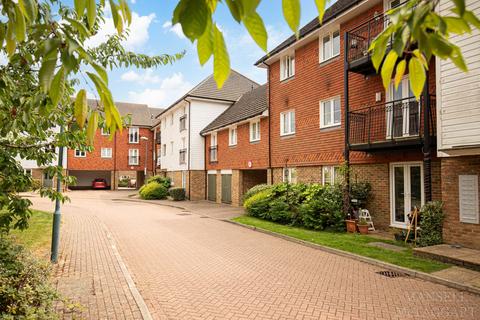 2 bedroom apartment for sale, Albion Way, Edenbridge TN8